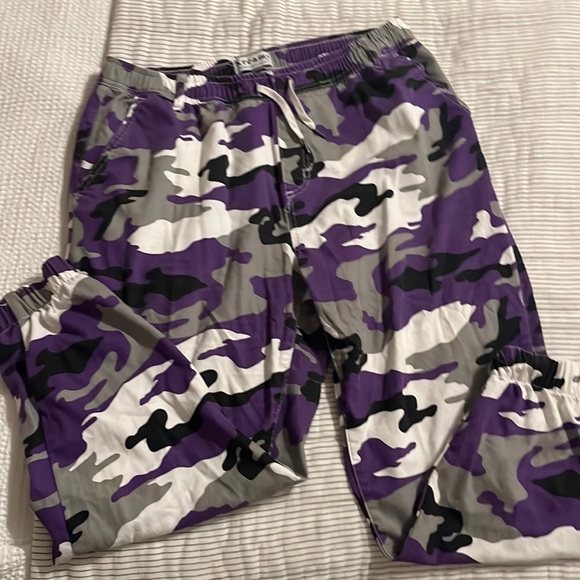 kreamy purple camo jeans XL - Picture 1 of 2